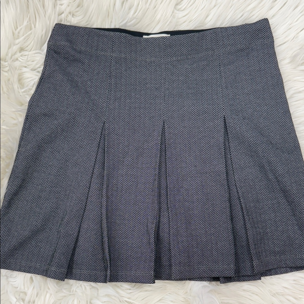 Max Studio Black and White Pleated Mini Skirt